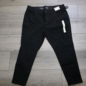 a.n.a Women's Jet Black Skinny Jeans